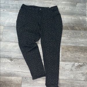 Women’s black cheetah print pants size 16W